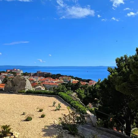 Apartment Apartman Baska Voda