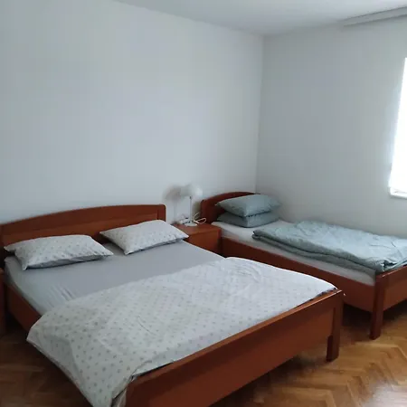 Apartman Baska Voda 巴什卡沃达