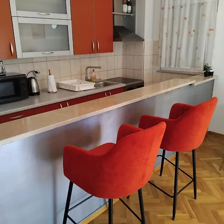Apartman Baska Voda 公寓