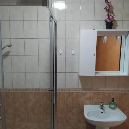 公寓 Apartman Baska Voda