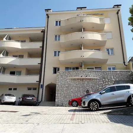 公寓 Apartman Baska Voda *