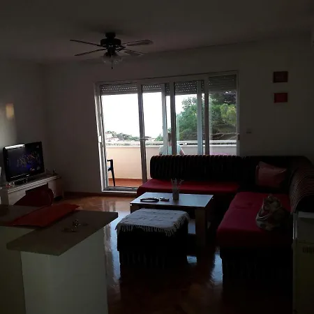 Apartment Apartman Baska Voda